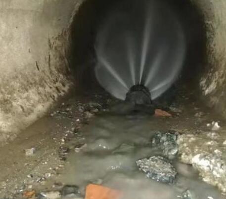 达日市政管道清淤