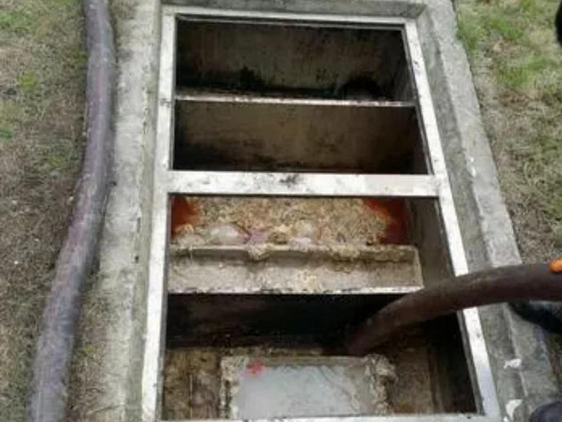 达日隔油池清理