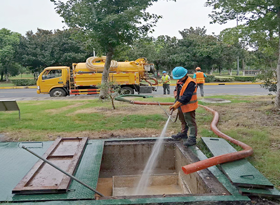 达日化油池清理